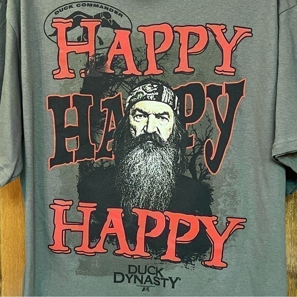 TWO Duck Dynasty XL T-shirts Happy‎ Happy Happy The Beards Are Back NWOT - Picture 2 of 8